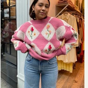 Grannie Vintage Floral Sweater in Pink